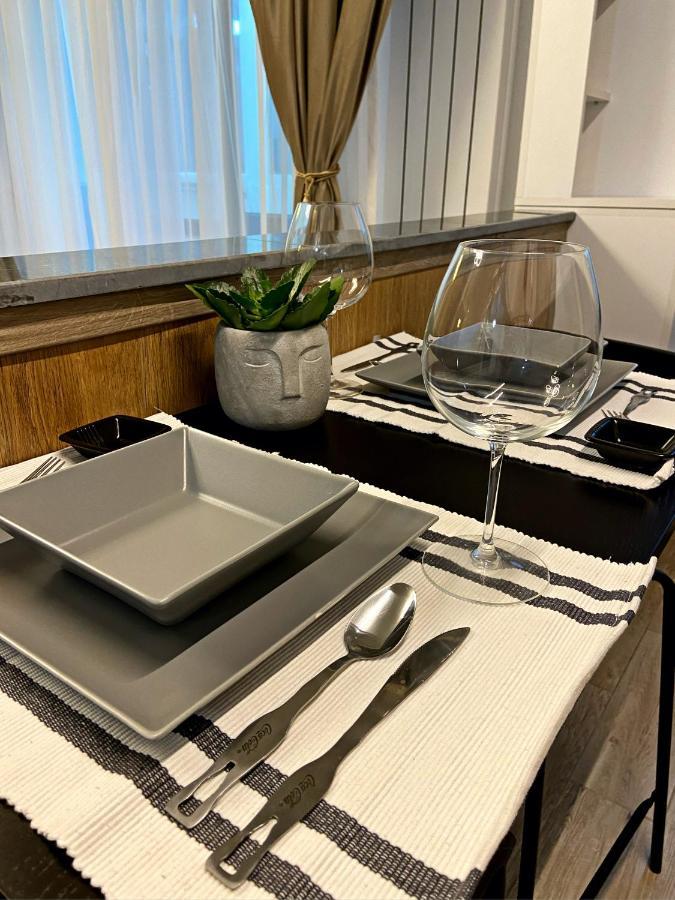 Lovely Studio In The City Center Of Bucureşti Ngoại thất bức ảnh