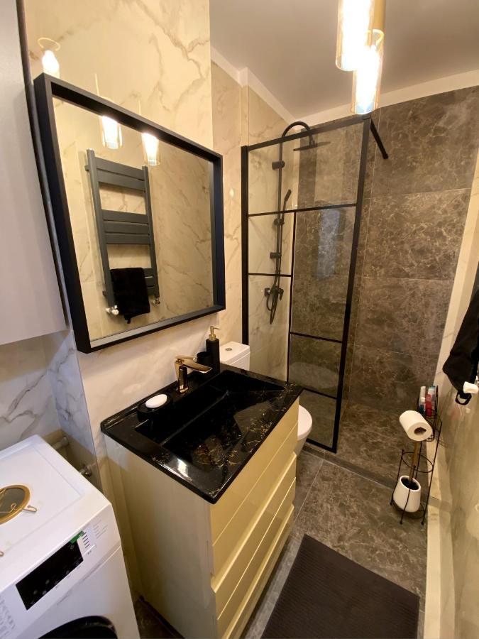 Lovely Studio In The City Center Of Bucureşti Ngoại thất bức ảnh